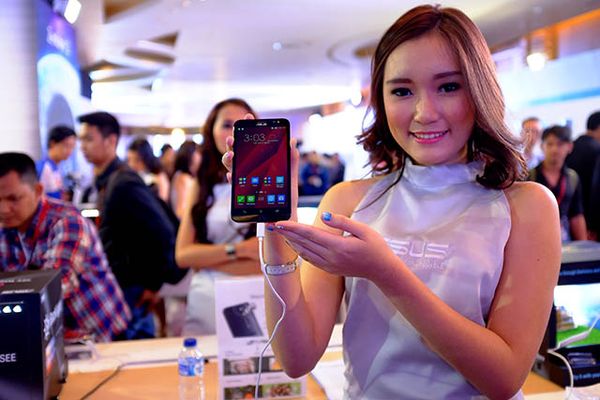 Unboxing Asus Zenfone 2