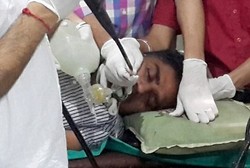 Astaga! Akibat Depresi, Petani Ini Telan 140 Koin dan 150 Paku