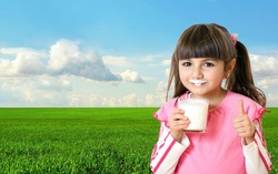 Si Kecil Tak Suka Susu? Siasati Pemberiannya dengan Cara Ini