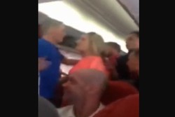 Traveler Mabuk Bikin Kacau Dalam Pesawat di Skotlandia