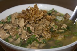 Gurih Legit Nasi Bakmoy Khas Jawa Uenak Untuk Makan Siang!