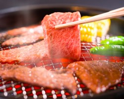 Yakiniku, Barbeque a la Jepang yang Enak Disantap Ramai-ramai