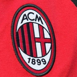 Bee Taechaubol Ingin Saham Mayoritas di Milan