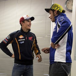 Setelah Insiden di Argentina, Rossi-Marquez Baik-baik Saja