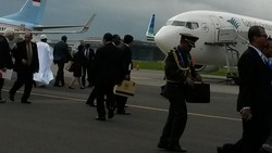 Diiringi Gerimis, PM Najib dan Delegasi Malaysia Tinggalkan Bandung