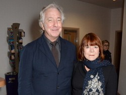 37 Tahun Tinggal Bareng, Akhirnya Profesor Snape Nikahi Pacar