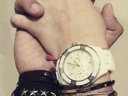 Soal Foto Gandengan Tangan Mesra dengan Shaheer, Ini Kata Ayu Ting Ting