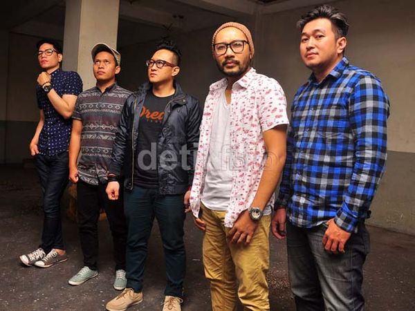 Kembali Lagi, Dygta Tetap Melankolis