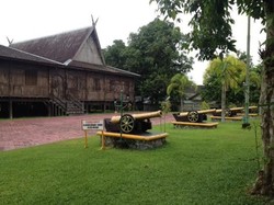 Kisah Pangeran Ama, Penjaga Istana Kuning Kerajaan Kutaringin yang Tak Jumawa