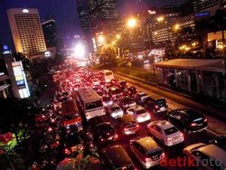 Memahami Selisih Paham Antara Pemotor dan Pemobil