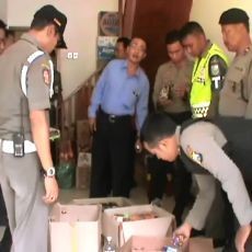 Ratusan Botol Minol Golongan A Masih Ditemukan di Probolinggo