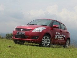 Suzuki Swift Terbaru Raih Gelar Best Small Hatchback