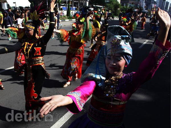 Aksi Galang Dana Untuk Ikut International Folklore Festival