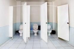 Ya Ampun! Lahir di Toilet Kantor, Bayi Dibungkus Plastik Hingga Tewas