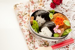 Omurice dan Yakimeshi, Bisa Jadi Bekal Lengkap untuk si Kecil