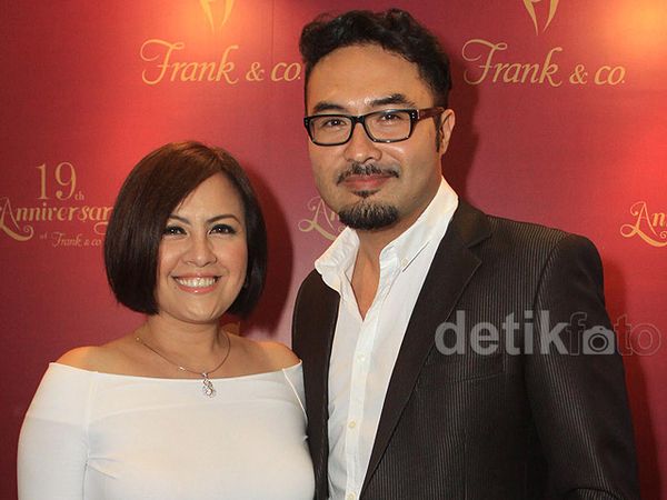 Surya Saputra dan Cynthia Lamusu Selalu Serasi