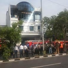Kebakaran Kantor Dana Pensiunan Bank Jatim Hanguskan Lantai Tiga