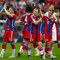 Loew Ucapkan Selamat ke Bayern, Juga Singgung Kans Treble
