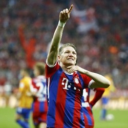 Samai Kahn dan Scholl, Schweinsteiger Pengoleksi Titel Bundesliga Terbanyak