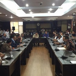 PT Liga dan Klub-Klub Tetap Ingin PSSI, Pertemuan dengan Menpora Buntu