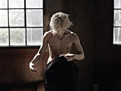 Hyunseung BEAST Topless di Teaser Foto Terbaru Debut Solo