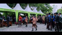 Tips Menjadi Pembuat Video Online Kreatif Ala Raditya Dika