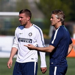 Mancini: Podolski Ingin Kembali ke Arsenal