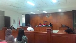 Keluarga Korban Maki-maki Polisi Cabul yang Divonis 6 Tahun Penjara