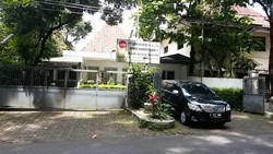 Suasana Penggeledahan PT Adhi Karya di Bandung Terkait Korupsi Stadion BLA