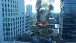 Kebakaran di Dekat RS Siloam Lebak Bulus, Lalin TB Simatupang Macet