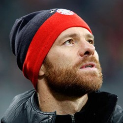 Alonso: Dengan Cederanya Lewandowski & Robben, Barca Lebih Diunggulkan