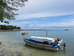 Tanjung Lesung Memang Indah, Tapi...