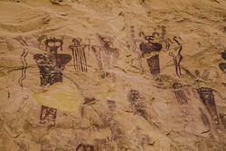 Ada Lukisan Misterius Mirip Alien di Amerika