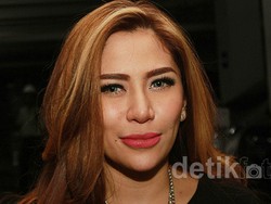 Layangkan Gugatan Cerai Cinta Penelope Wara-wiri di Televisi, Aji Mumpung?