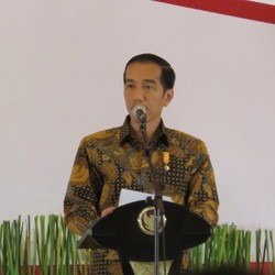 Mau Bagi-bagi Rp 100 Miliar ke Daerah, Jokowi: Itu Gede Banget
