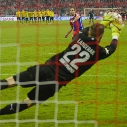 Singkirkan Bayern, Kiper Dortmund Kehabisan Kata-kata