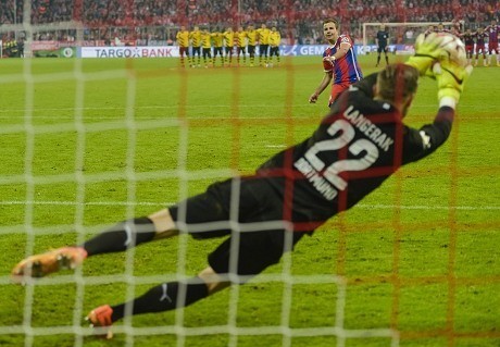 Singkirkan Bayern, Kiper Dortmund Kehabisan Kata-kata