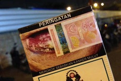 Ahli Kritik Penempatan Segel Pita Bea Cukai yang Tutupi PHW