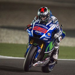 Lorenzo Mengincar Podium Pertamanya di 2015