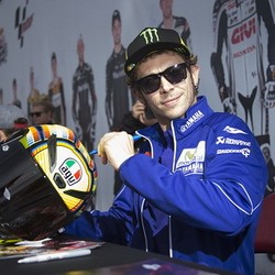 Kompetisi Masih Sangat Panjang, Rossi Akan Terus Kerja Keras