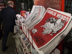Kontroversi Penghargaan Charlie Hebdo, 25 Penulis Ikut Protes
