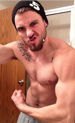 Foto: Ini Penampilan Wanita yang Kini Berubah Jadi Pria Tampan dan Atletis