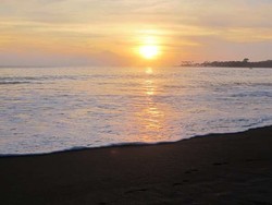 Pantai Diminati 60% Wisman Penyuka Wisata Bahari di Indonesia