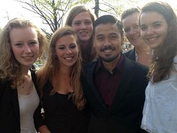 Ketampanan Chicco Jerikho Pancing Perhatian Cewek-cewek Bule