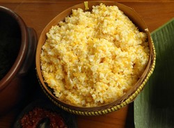 Di Madura Ada Nasi Jagung Berlauk Lengkap untuk Sarapan