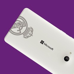 Microsoft Bikin Ponsel Murah untuk Fans Real Madrid