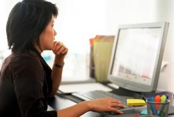 Sering Sakit Kepala? Bisa Jadi Karena Mata Terlalu Lelah