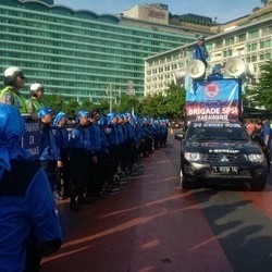 May Day! Seribuan Buruh Mulai Padati Bundaran HI