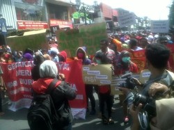 Di Yogya, Buruh Rayakan Mayday Sambil Tuntut Bebaskan Novel Baswedan