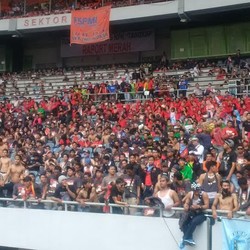 Ribuan Buruh Mulai Tinggalkan Jakarta